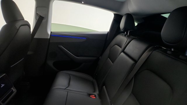 Used 2026 Tesla Model Y 2WD image 39