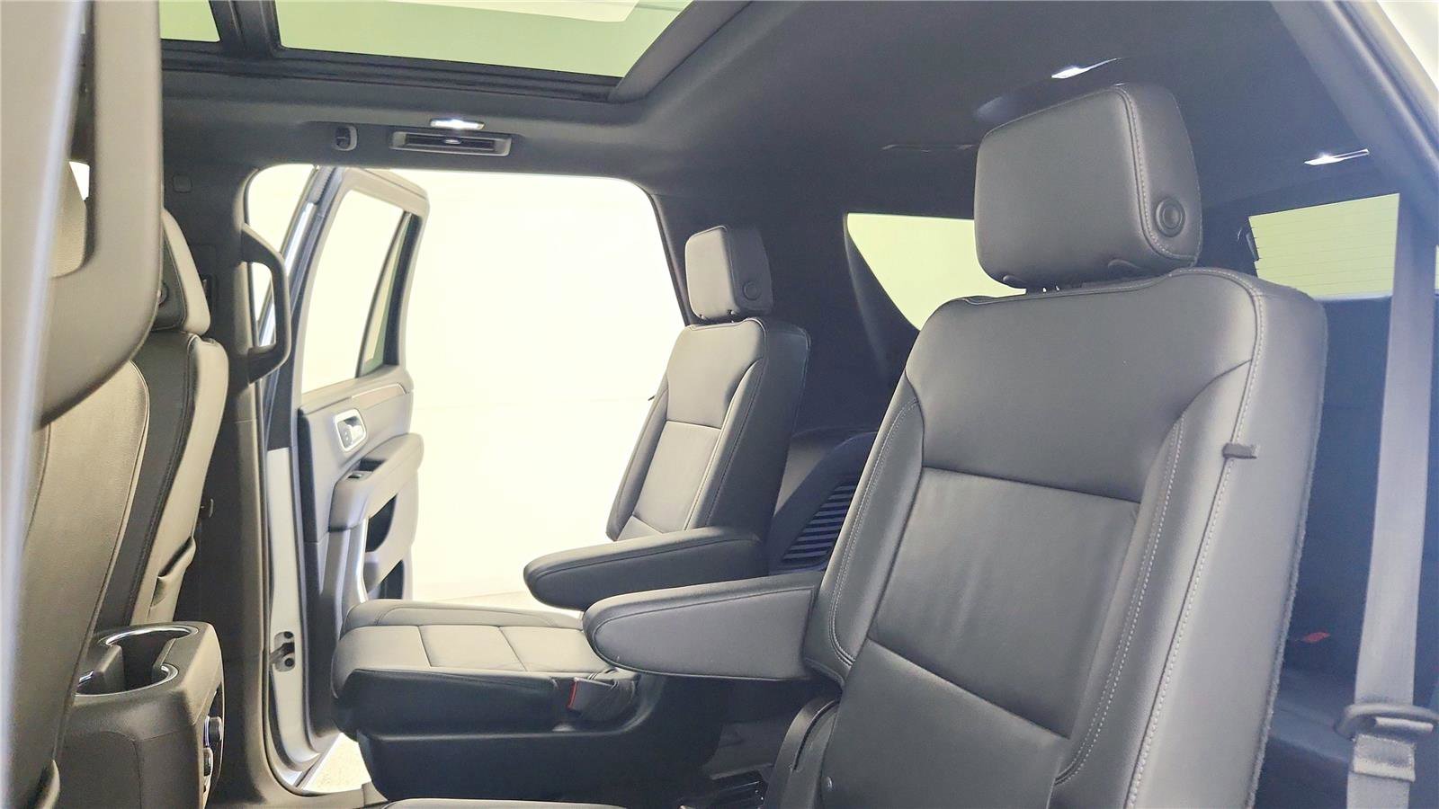 Used 2021 Chevrolet Tahoe LT w/ LT Signature Plus Package AWD/4WD image 36