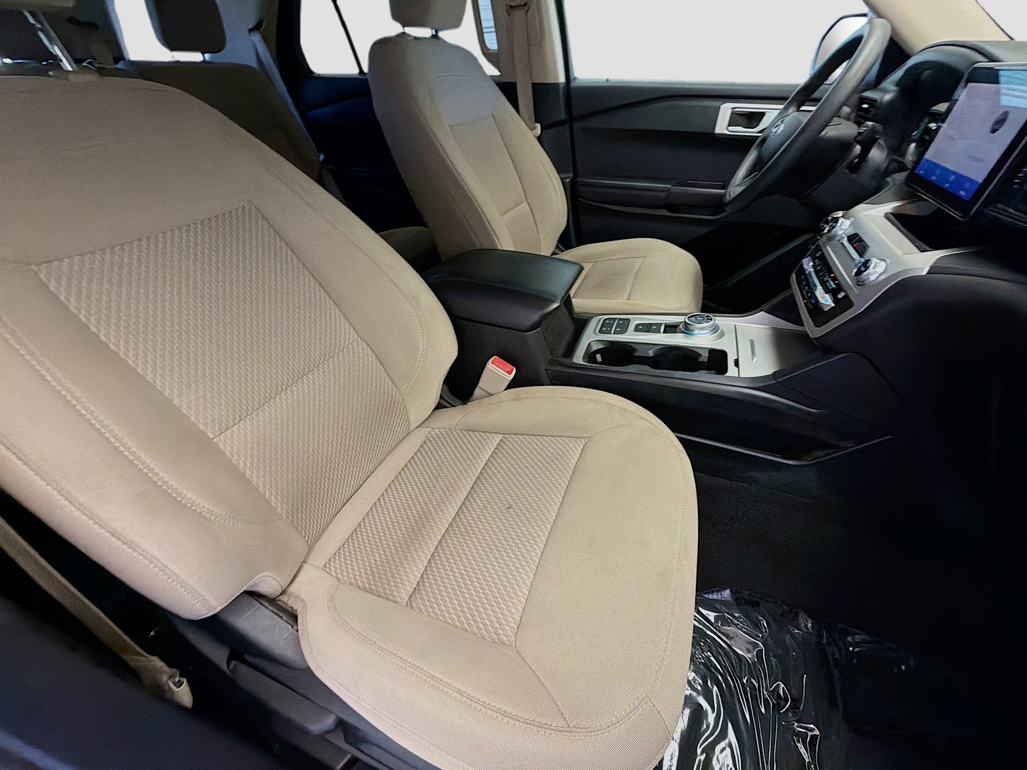 Used 2021 Ford Explorer 2WD image 14