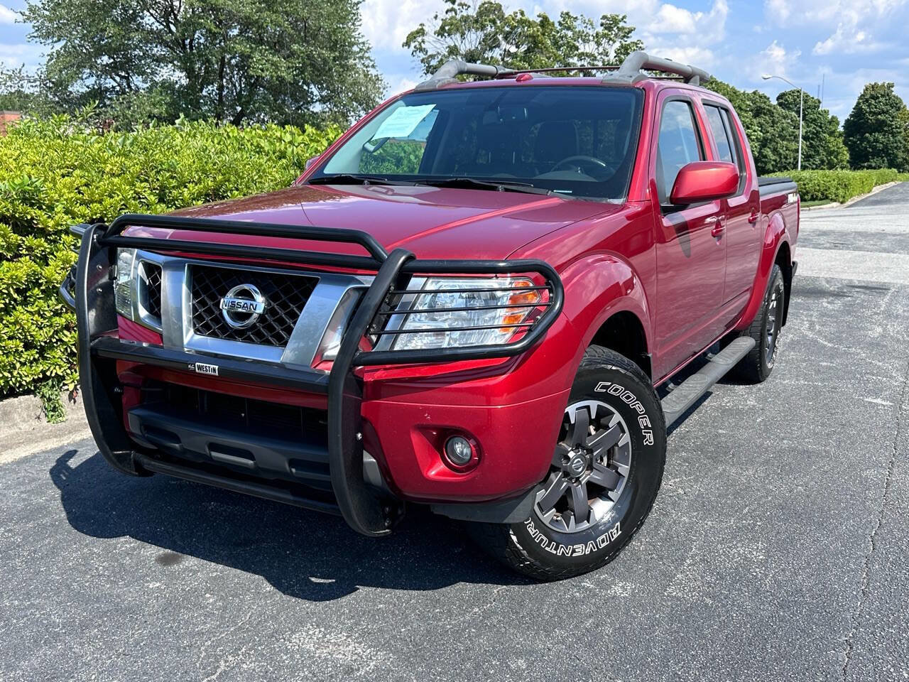 Used 2015 Nissan Frontier PRO-4X w/ Pro-4x Luxury Package image 1