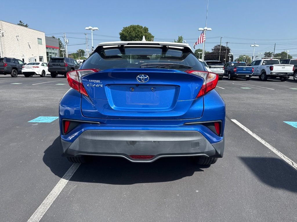 Used 2018 Toyota C-HR XLE FWD image 5