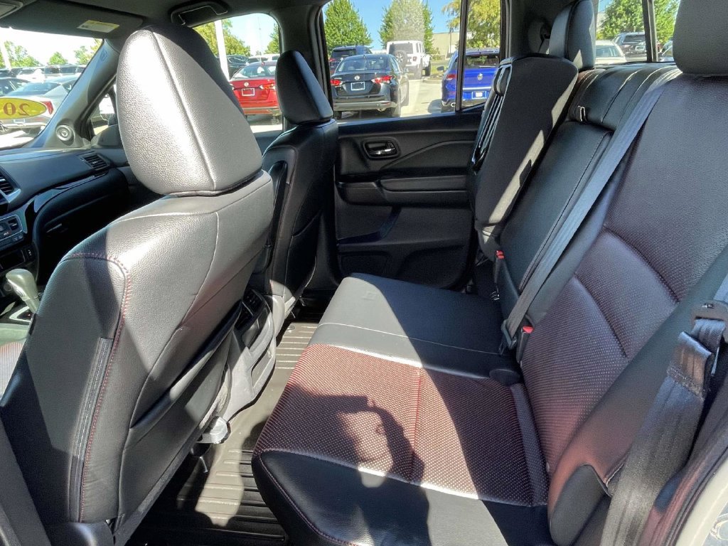 Used 2017 Honda Ridgeline Black Edition image 13