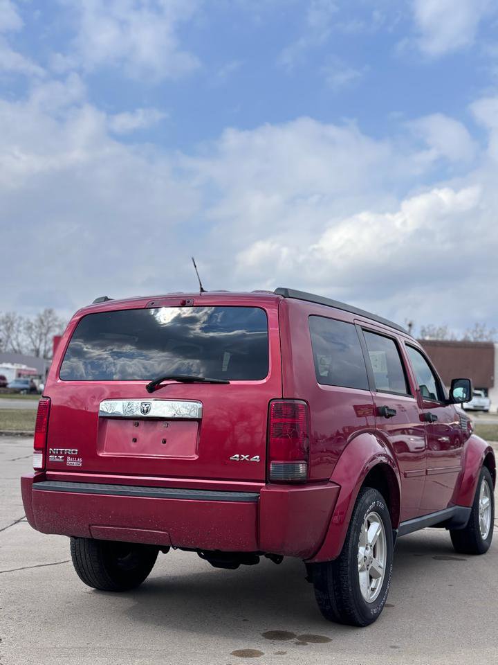 Used 2008 Dodge Nitro SLT image 4