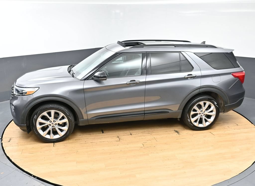 Used 2021 Ford Explorer Platinum w/ Premium Technology Package AWD/4WD image 48