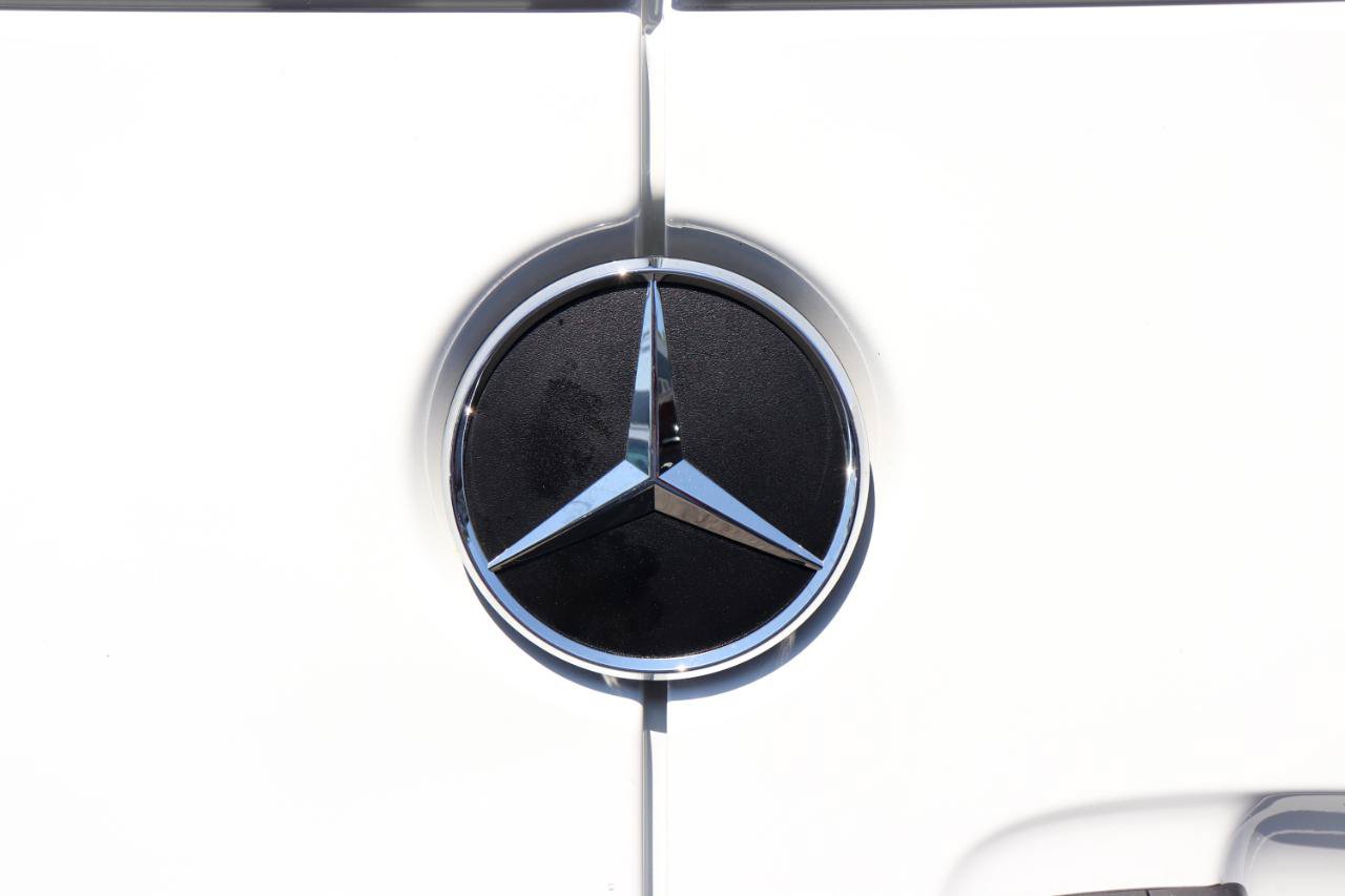 Used 2025 Mercedes-Benz Sprinter 2500 image 59