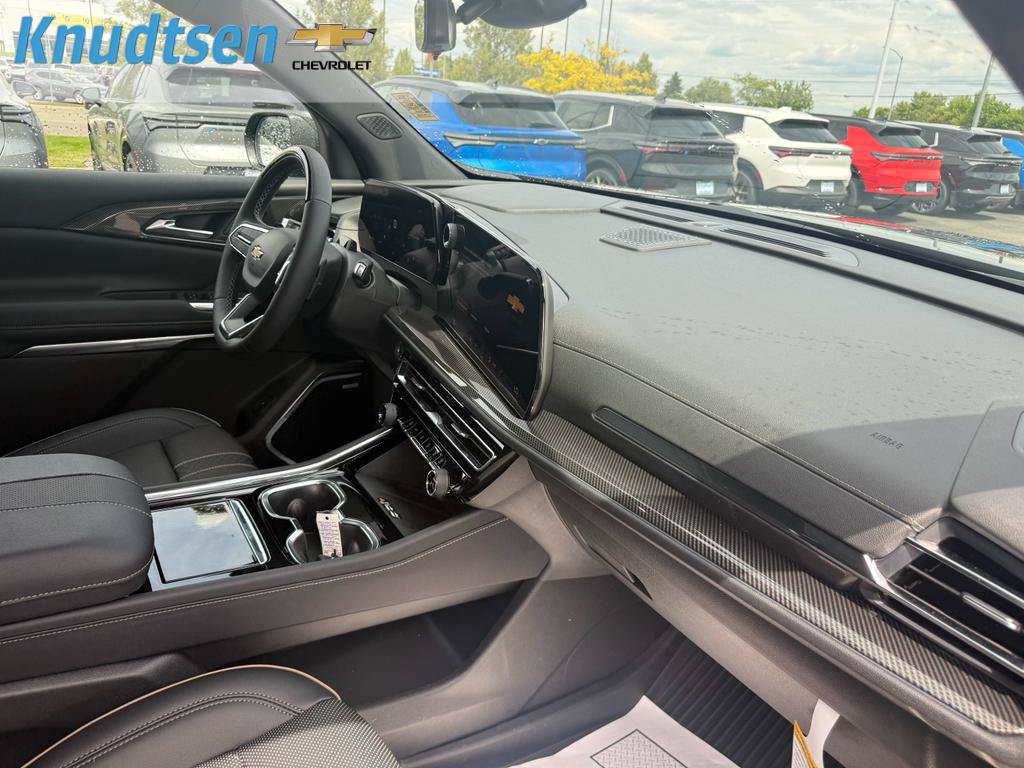 New 2026 Chevrolet Traverse High Country w/ LPO, Floor Liner Package AWD/4WD image 12