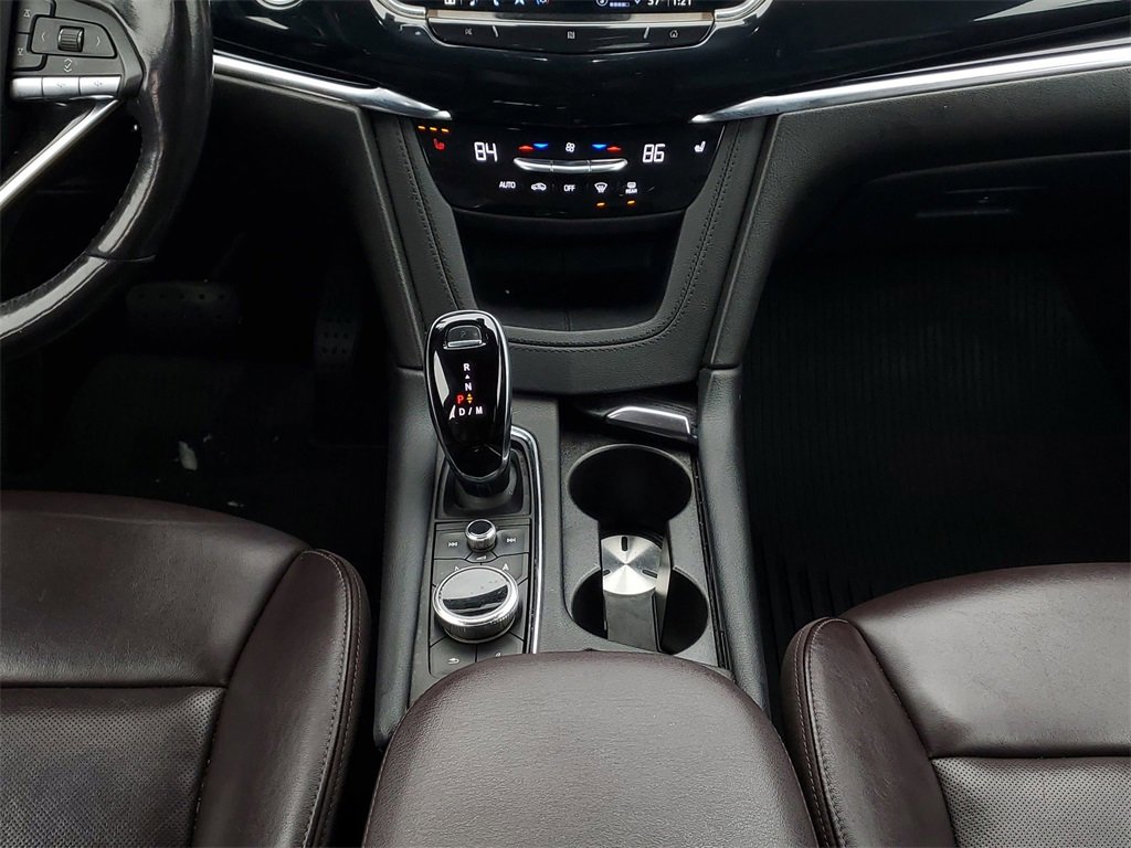 Used 2021 Cadillac XT6 Premium Luxury image 33