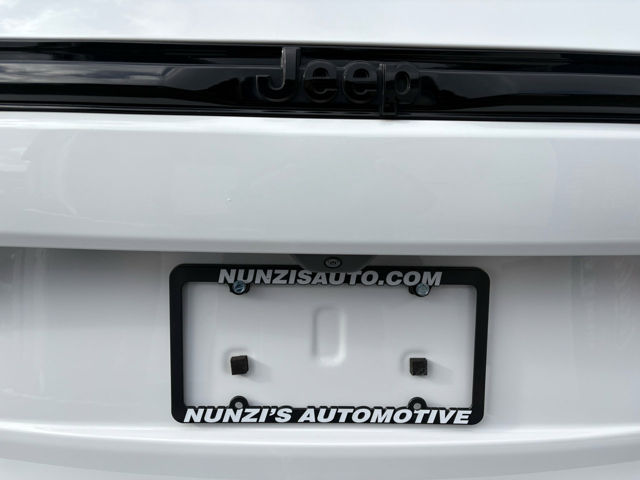 Used 2023 Jeep Grand Cherokee Limited w/ Black Appearance Package image 40