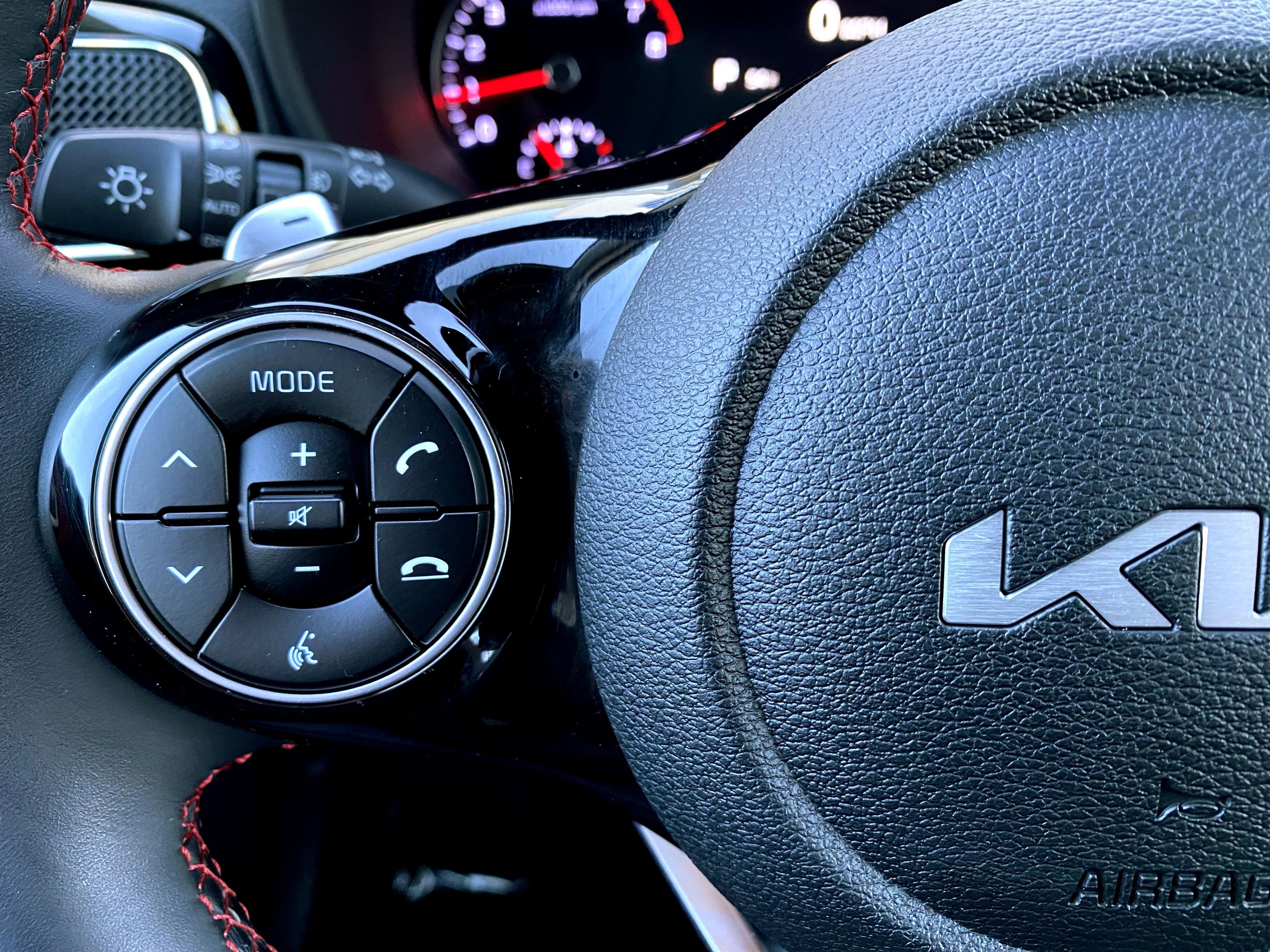 Used 2022 Kia Soul Turbo FWD image 6