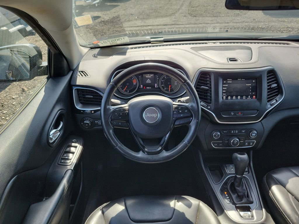 Used 2020 Jeep Cherokee Latitude Plus FWD image 26
