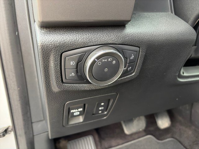 Used 2019 Ford F150 XLT w/ Equipment Group 302A Luxury AWD/4WD image 14