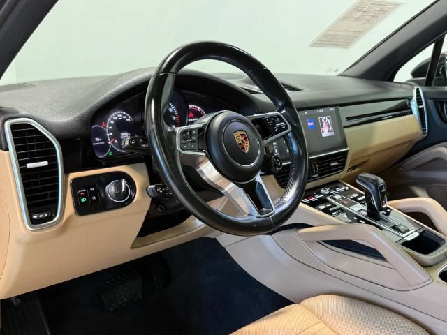 Used 2019 Porsche Cayenne AWD/4WD image 14