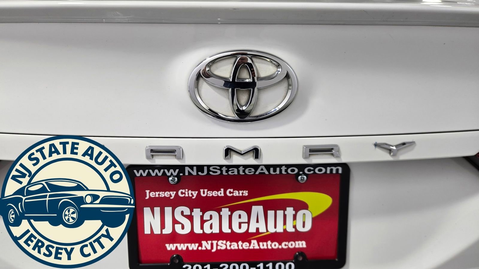 Used 2024 Toyota Camry SE image 26