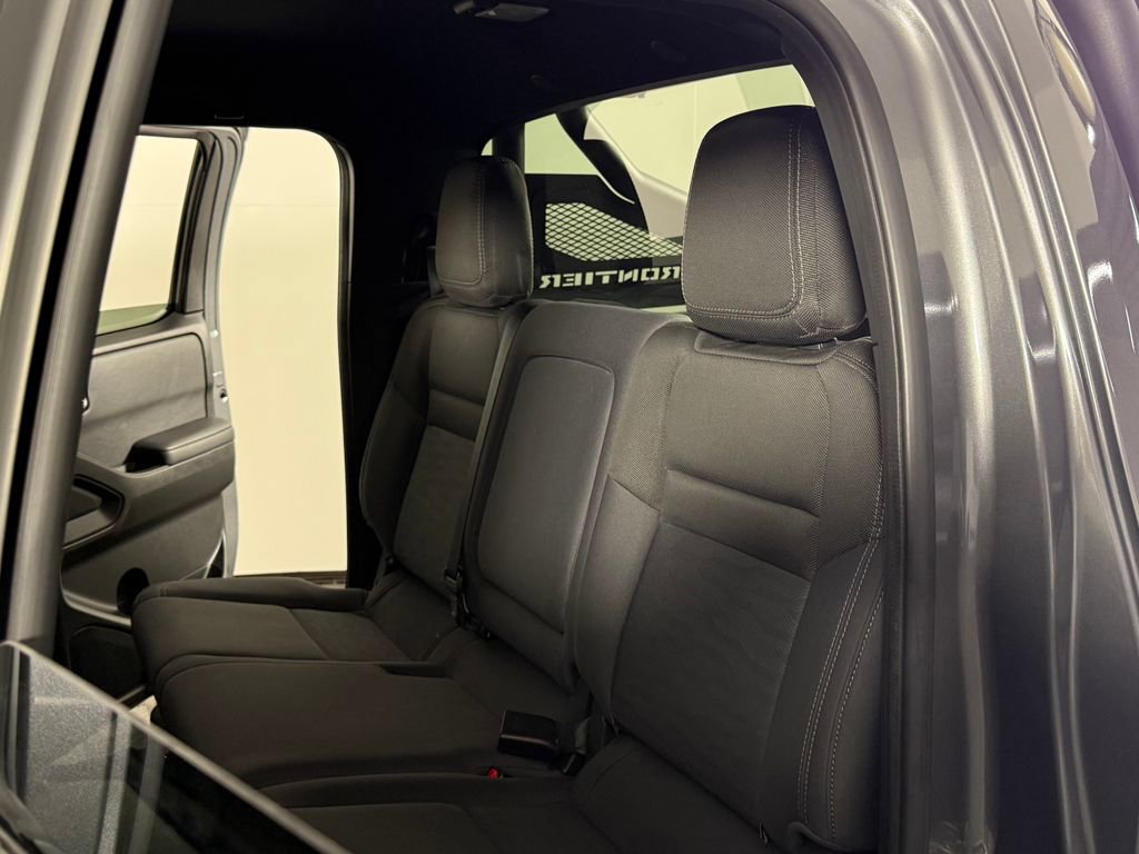 Used 2023 Nissan Frontier SV w/ Midnight Edition Package image 26