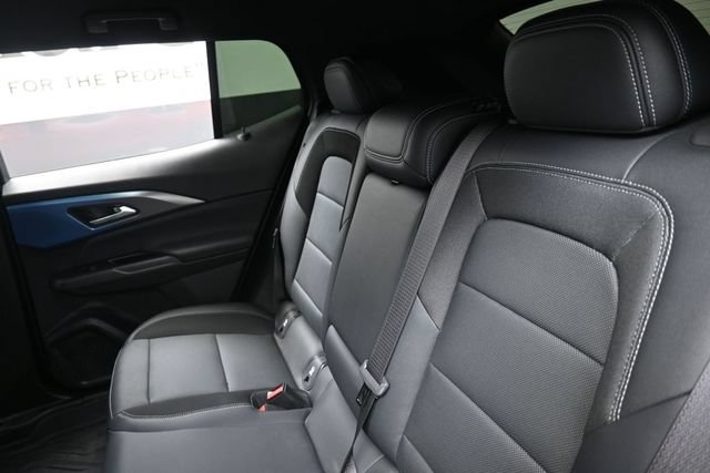 Used 2024 Chevrolet Equinox EV LT w/ LPO, Active Package AWD/4WD image 20