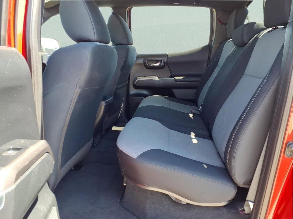 Used 2022 Toyota Tacoma TRD Off-Road w/ Technology Package image 16