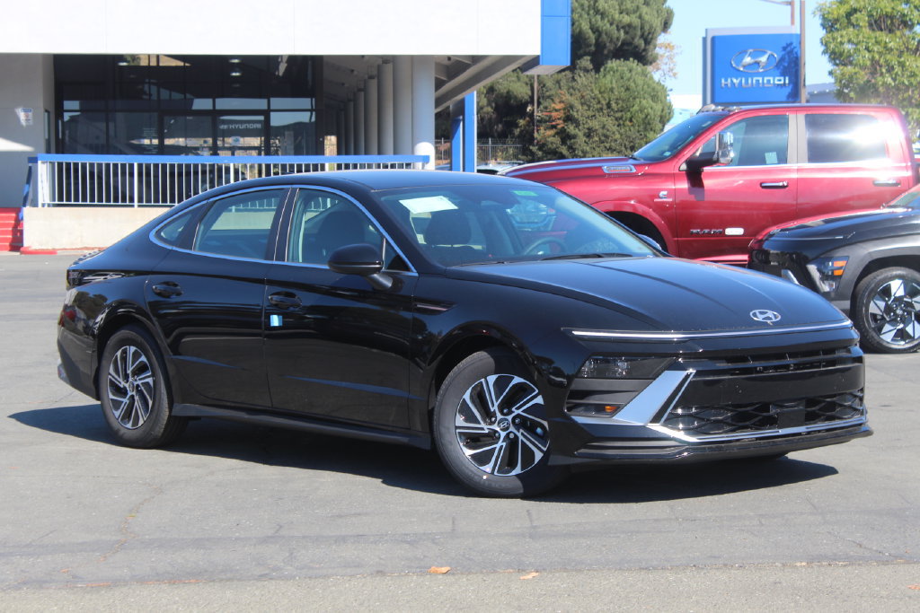 New 2026 Hyundai Sonata Blue