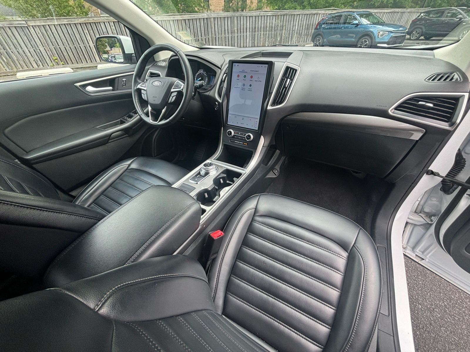 Used 2024 Ford Edge SEL AWD/4WD image 17