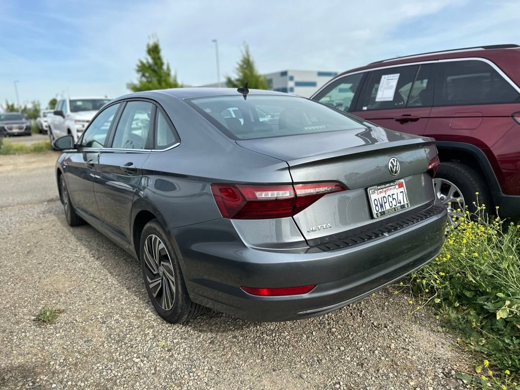 Used 2021 Volkswagen Jetta SEL FWD image 4