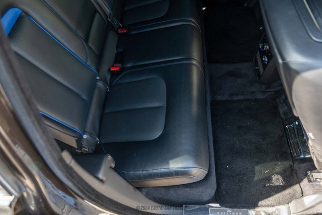 Used 2020 Rolls-Royce Cullinan Black Badge image 55