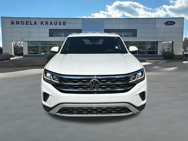 Used 2022 Volkswagen Atlas Cross Sport SE FWD image 2