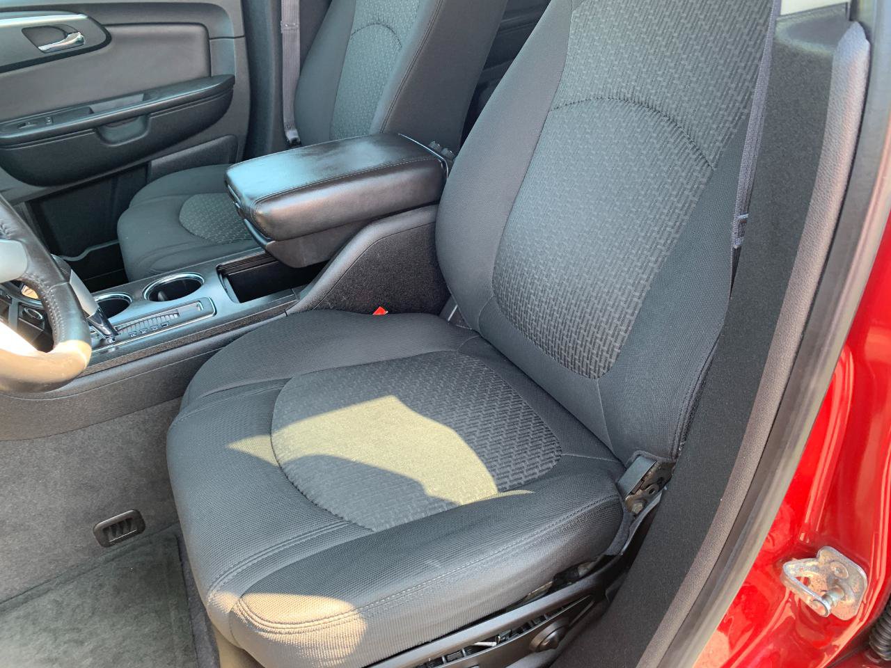 Used 2012 Chevrolet Traverse LT w/ All-Star Edition FWD image 11