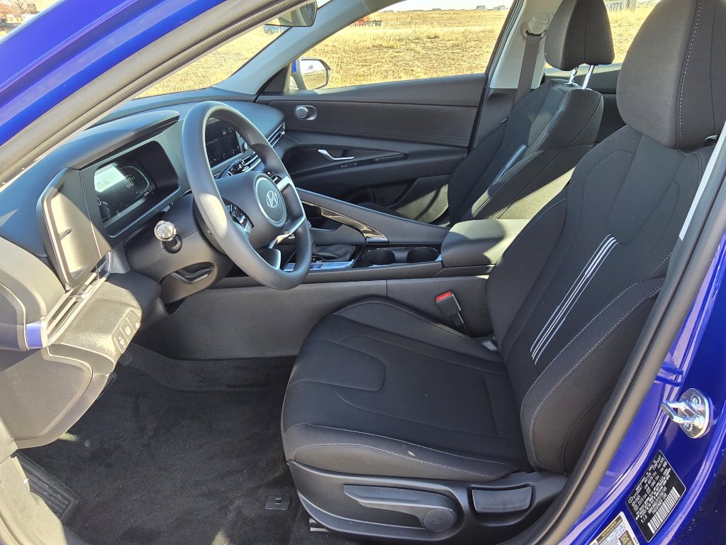 New 2026 Hyundai Elantra Blue image 12