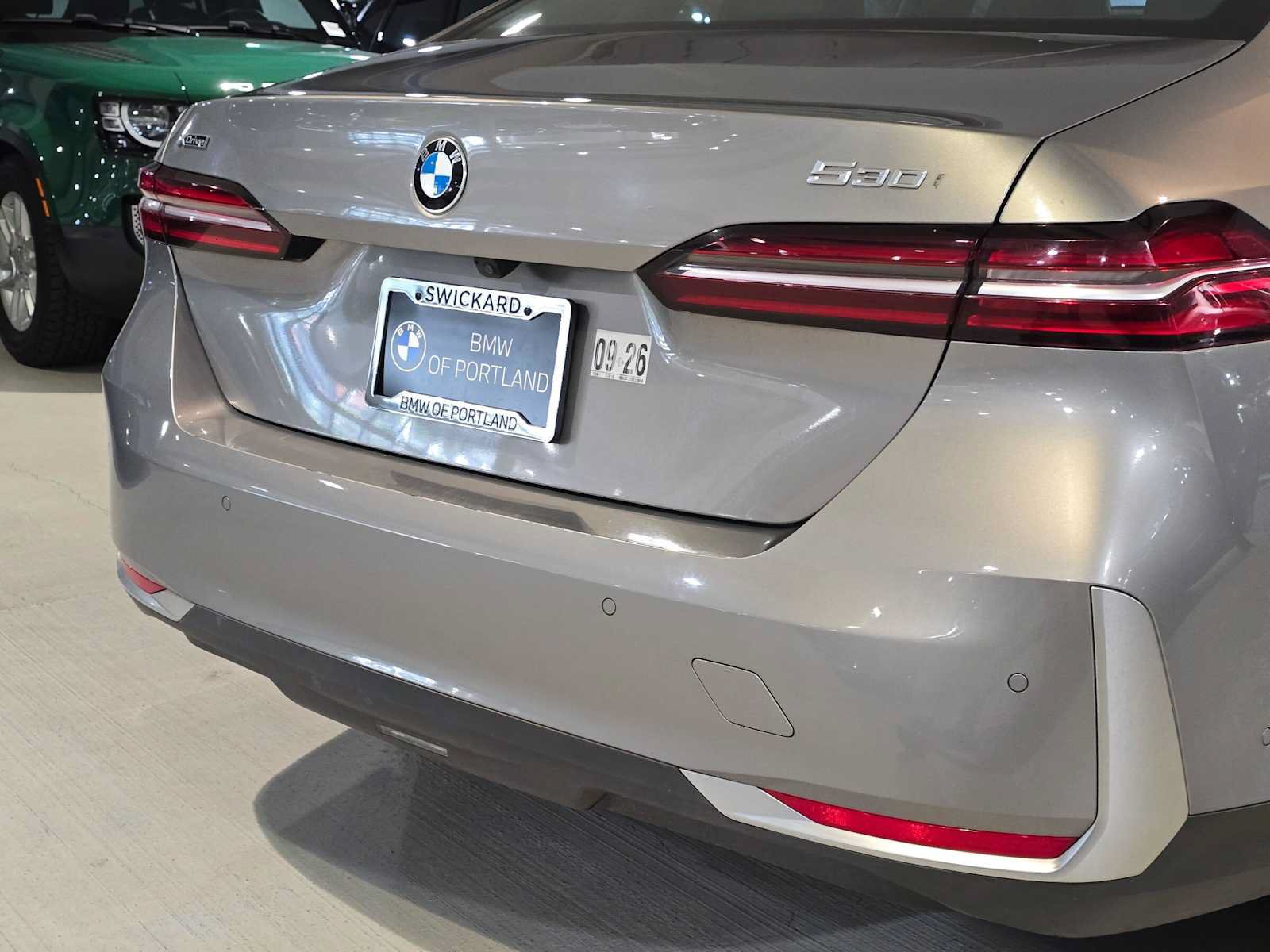 Used 2024 BMW 530i xDrive AWD/4WD image 14