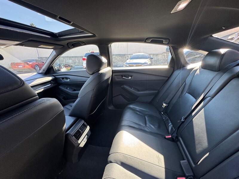 Used 2025 Honda Accord Sport-L image 30