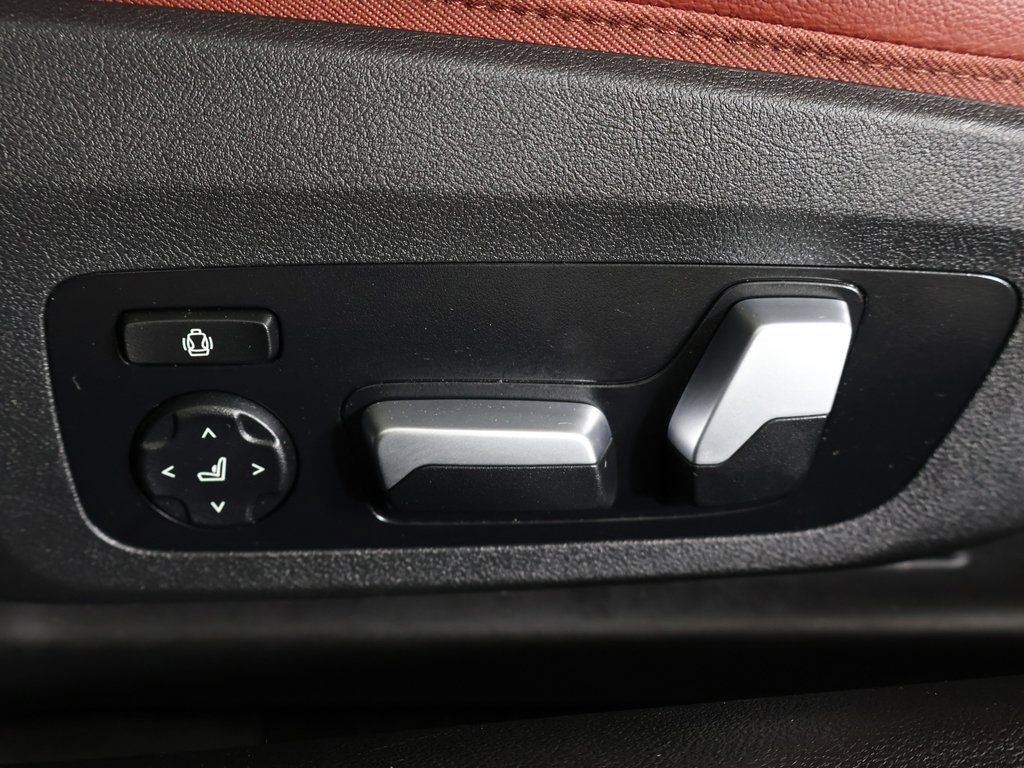 Used 2023 BMW 440i xDrive Convertible w/ Premium Package image 34