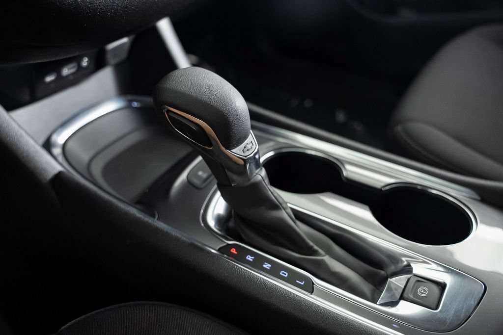Used 2025 Chevrolet Malibu LT FWD image 33