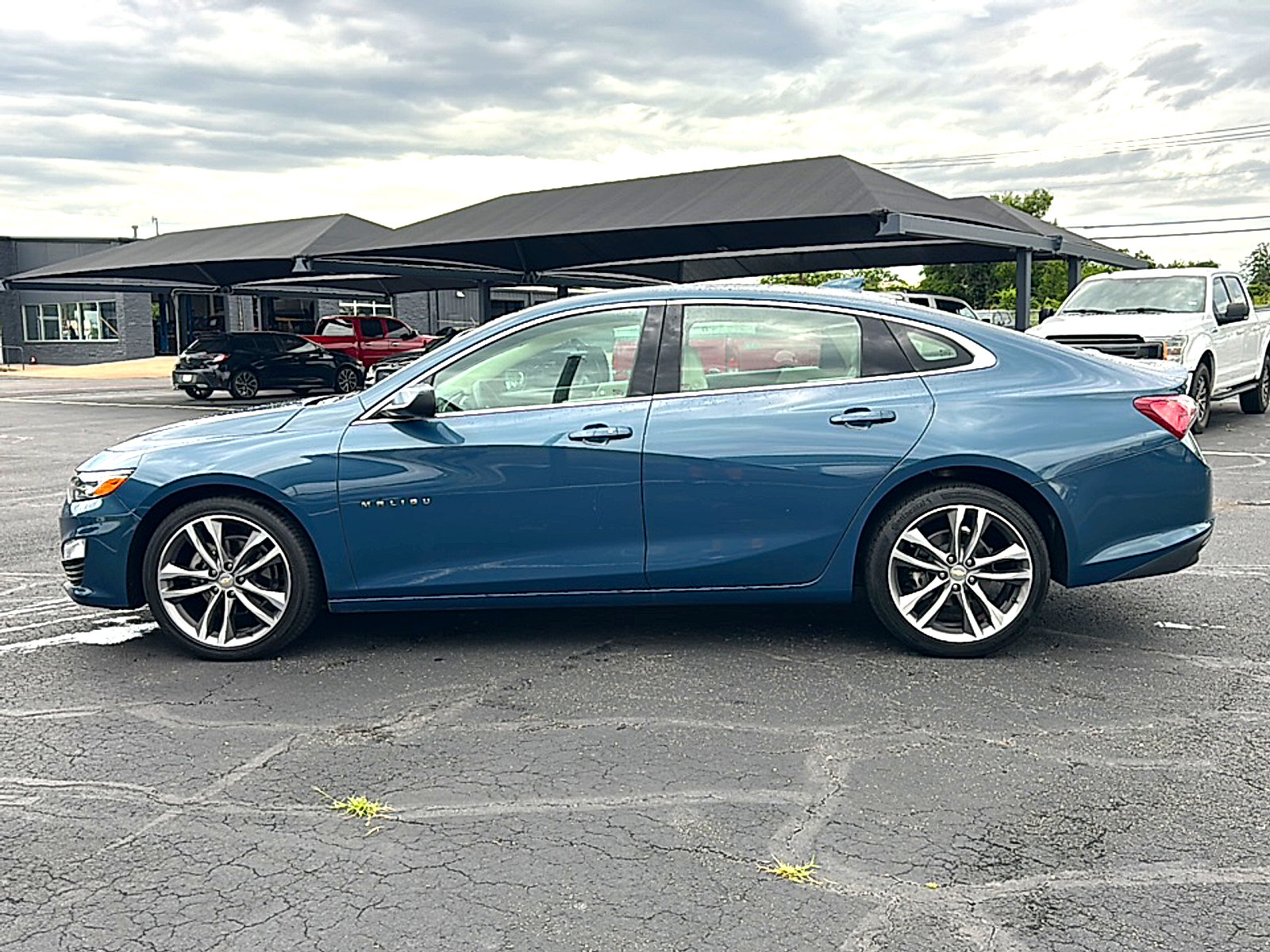 Used 2024 Chevrolet Malibu LT image 5