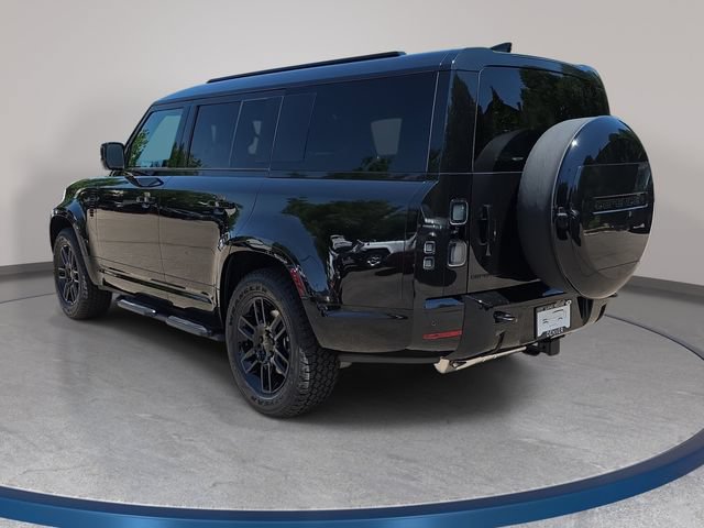 New 2026 Land Rover Defender 130 X-Dynamic SE AWD/4WD image 7