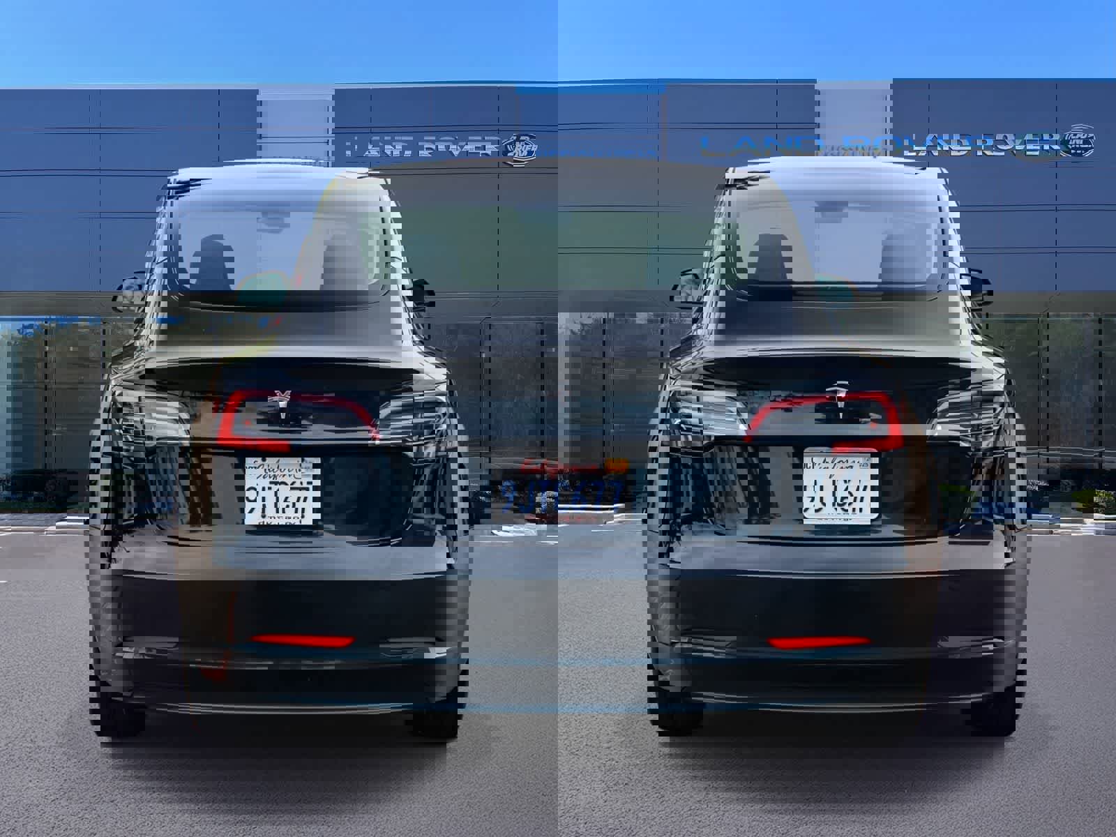 Used 2023 Tesla Model 3 Standard Range image 5