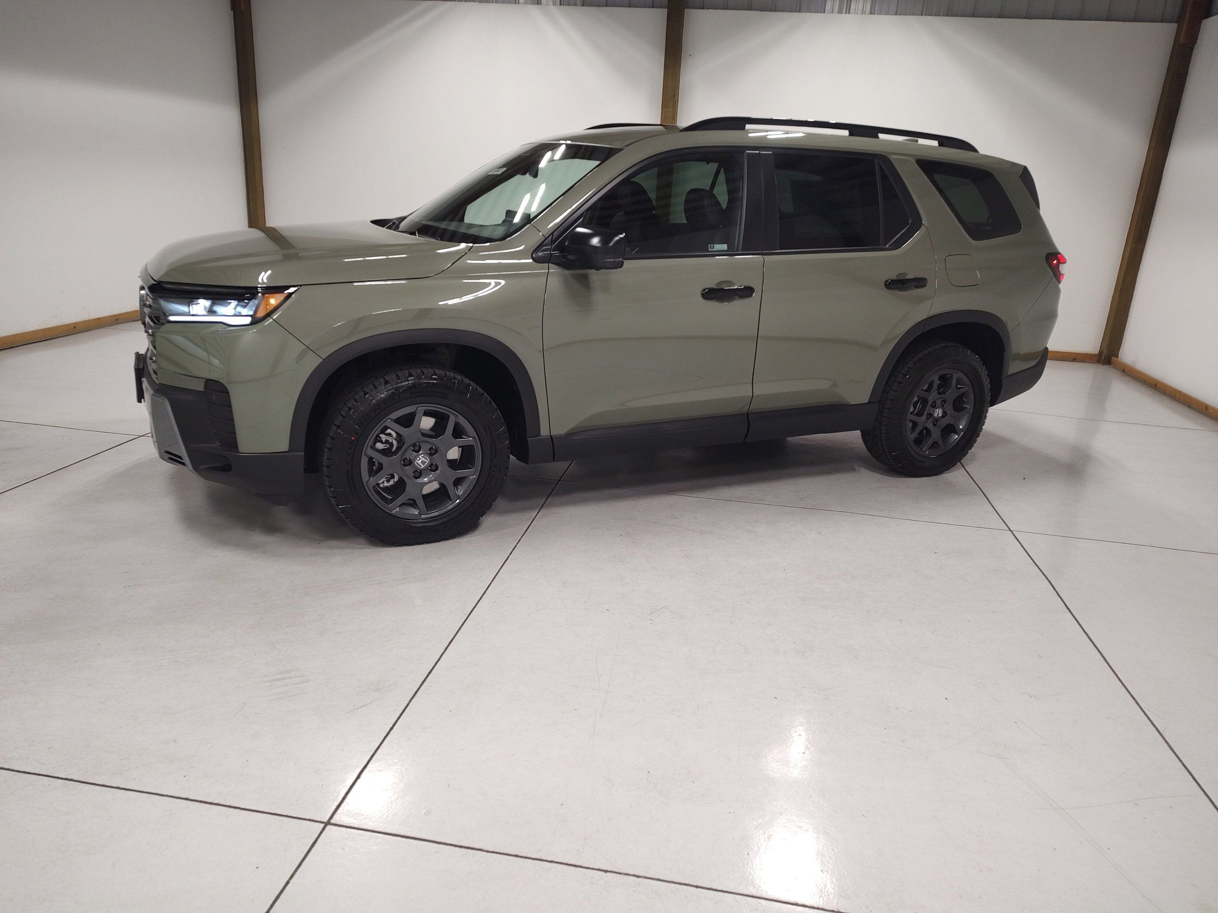 New 2026 Honda Pilot TrailSport image 4