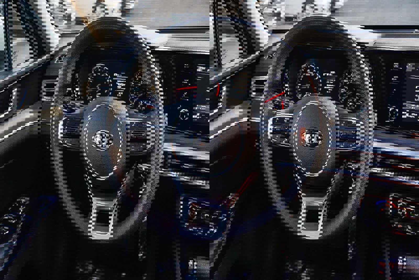 Used 2021 Kia K5 LXS image 18