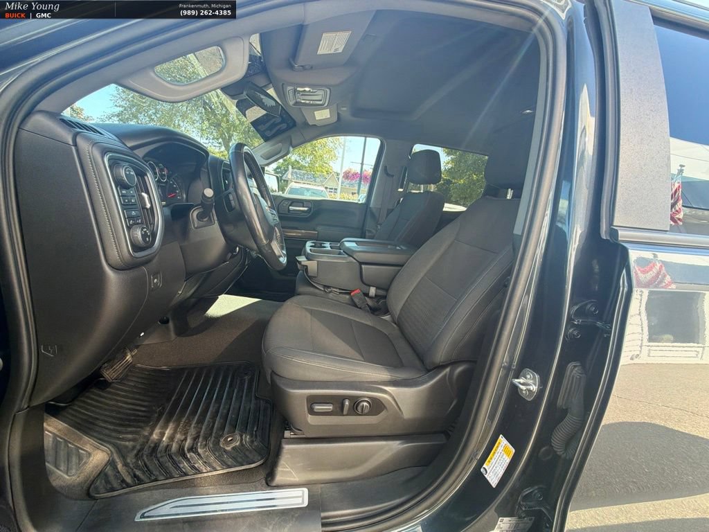 Used 2022 Chevrolet Silverado 1500 LT AWD/4WD image 13