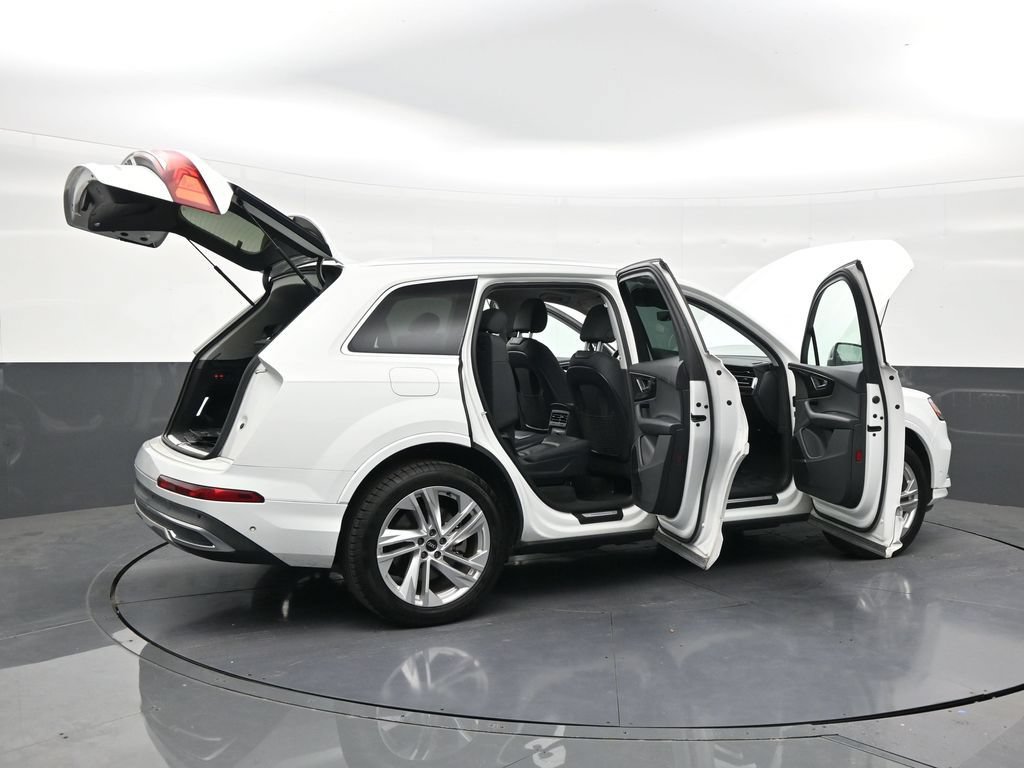 Used 2021 Audi Q7 3.0T Premium Plus AWD/4WD image 27
