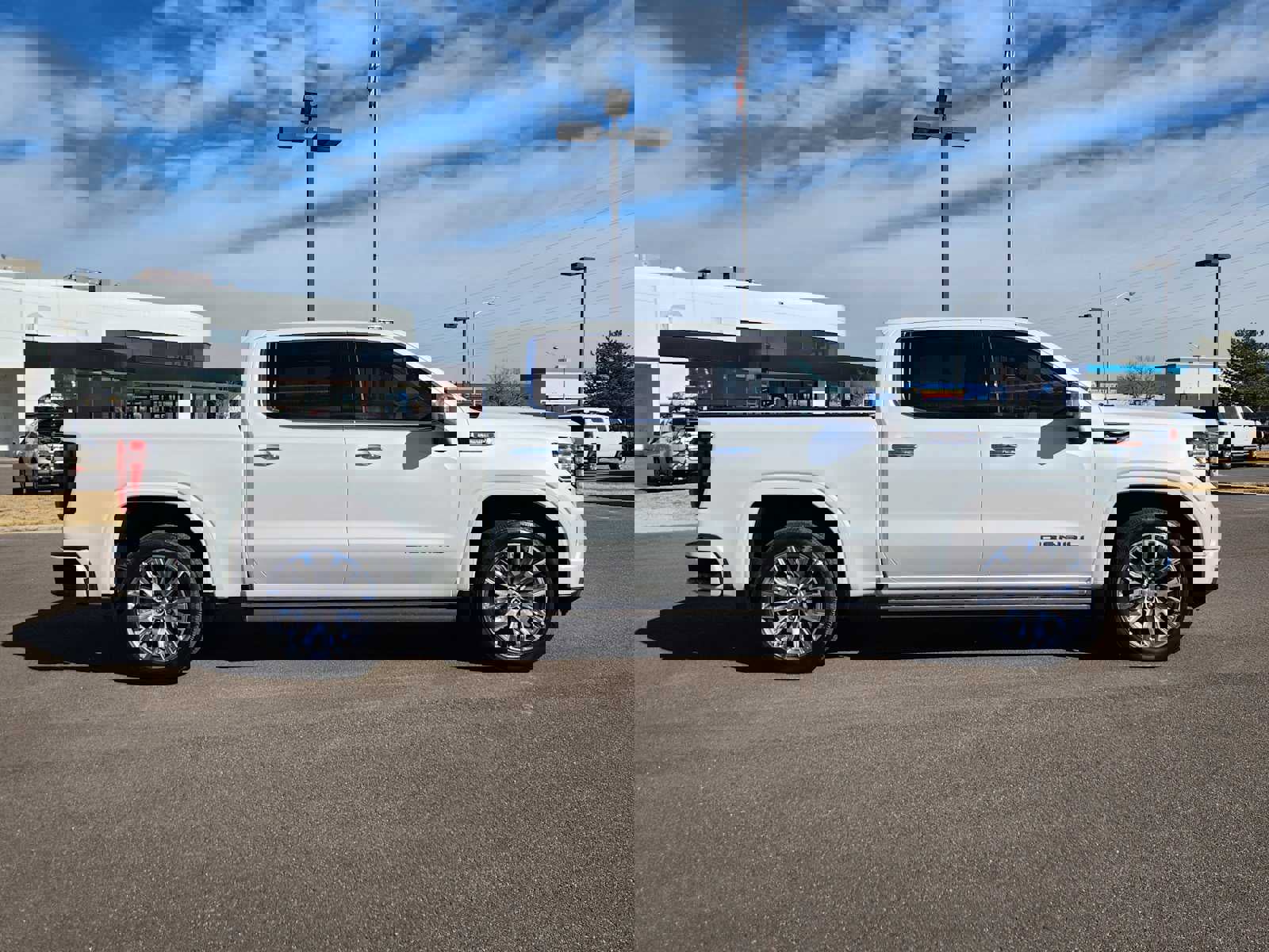 Used 2023 GMC Sierra 1500 Denali w/ Denali Reserve Package image 2