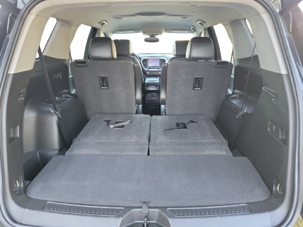Used 2022 GMC Acadia SLT AWD/4WD image 25