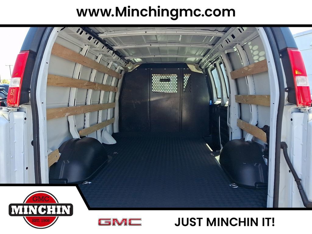 Used 2024 Chevrolet Express 2500 w/ Driver Convenience Package RWD image 25