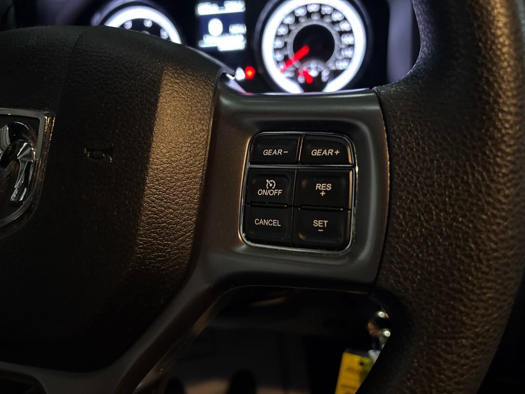 Used 2024 RAM 1500 Warlock RWD image 30