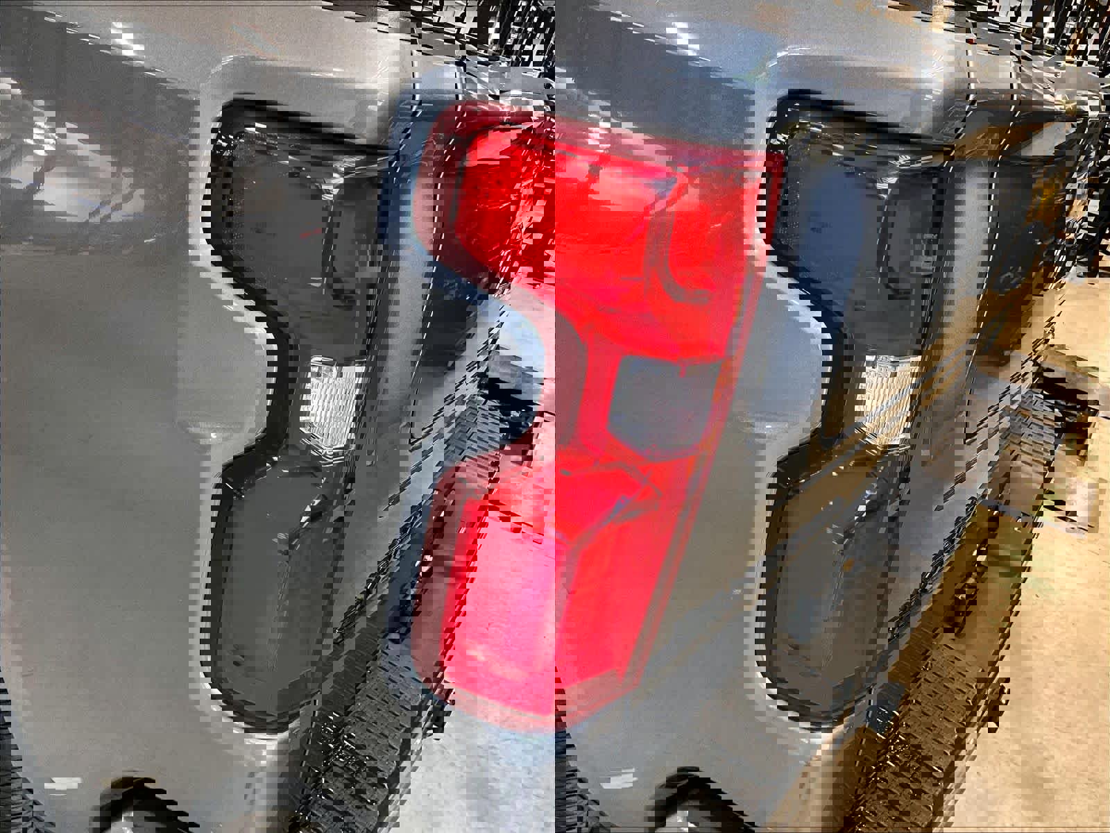 Used 2022 Chevrolet Silverado 1500 High Country w/ Technology Package AWD/4WD image 35