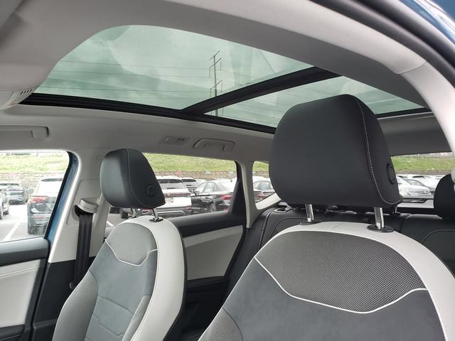 New 2026 Volkswagen Taos SE AWD/4WD image 7