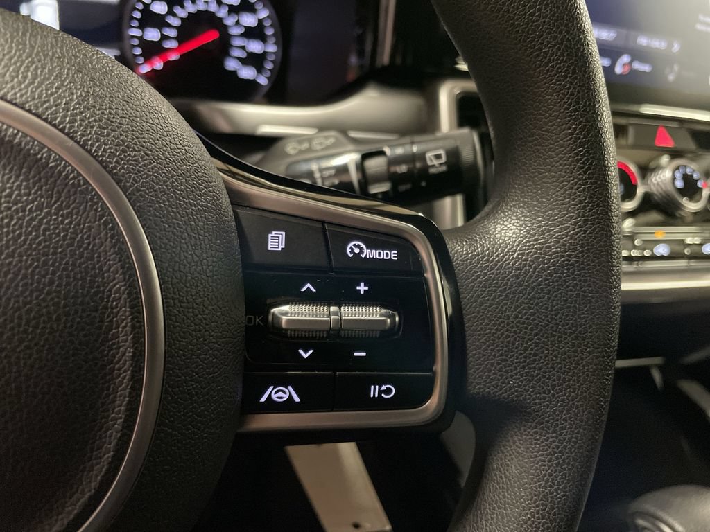 Used 2021 Kia Sorento LX FWD image 33