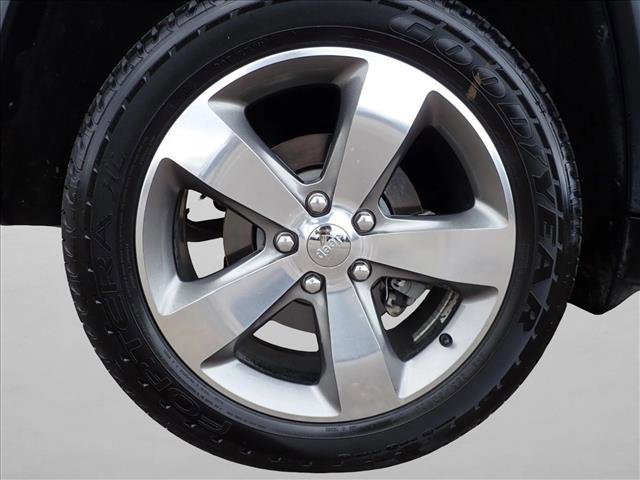 Used 2014 Jeep Grand Cherokee Limited w/ Trailer Tow Group IV image 7