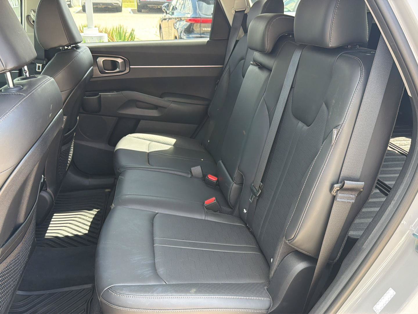 Used 2024 Kia Sorento S w/ Panoramic Sunroof Package FWD image 14