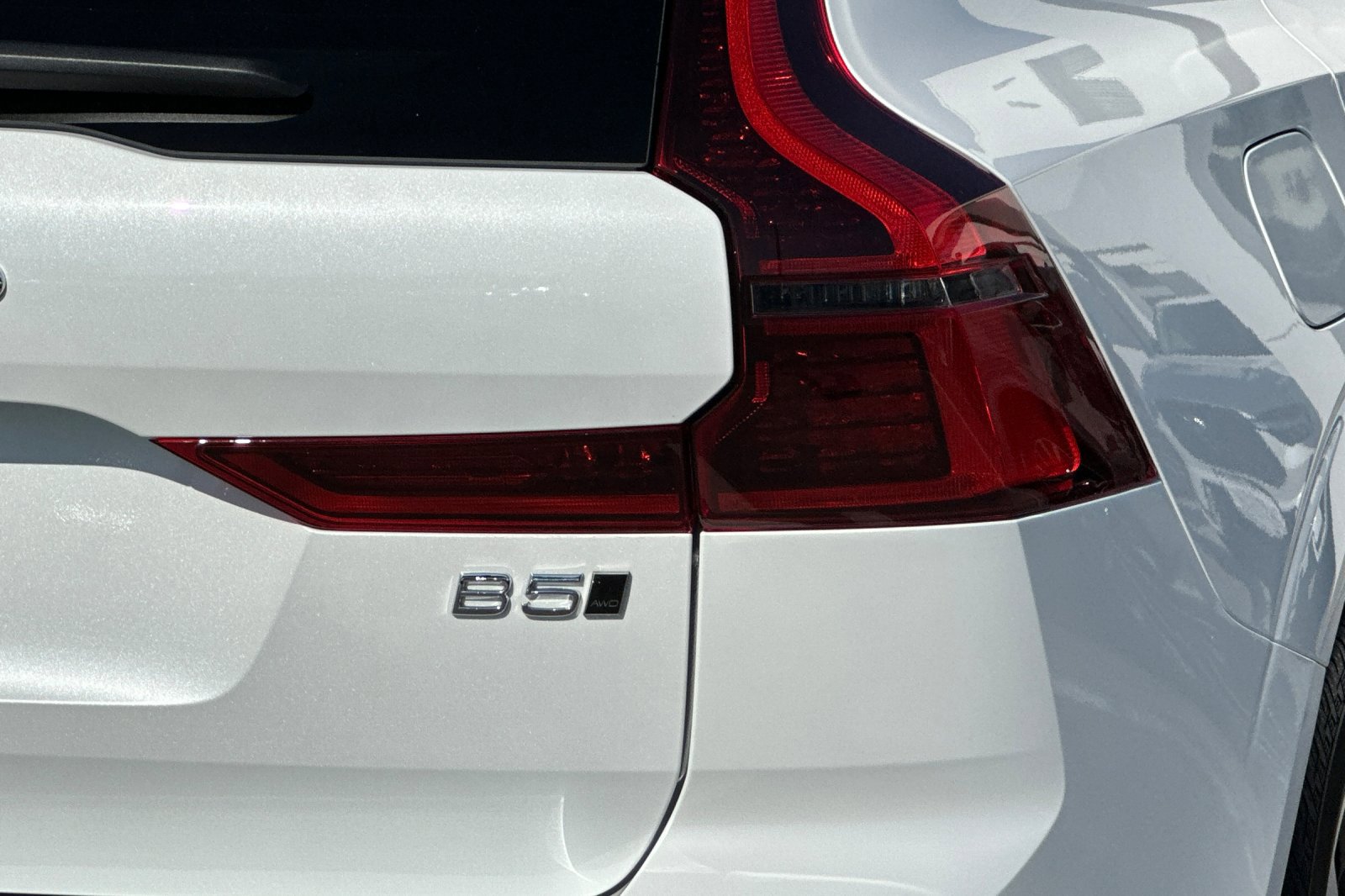 New 2026 Volvo XC60 B5 Plus w/ Climate Package image 7