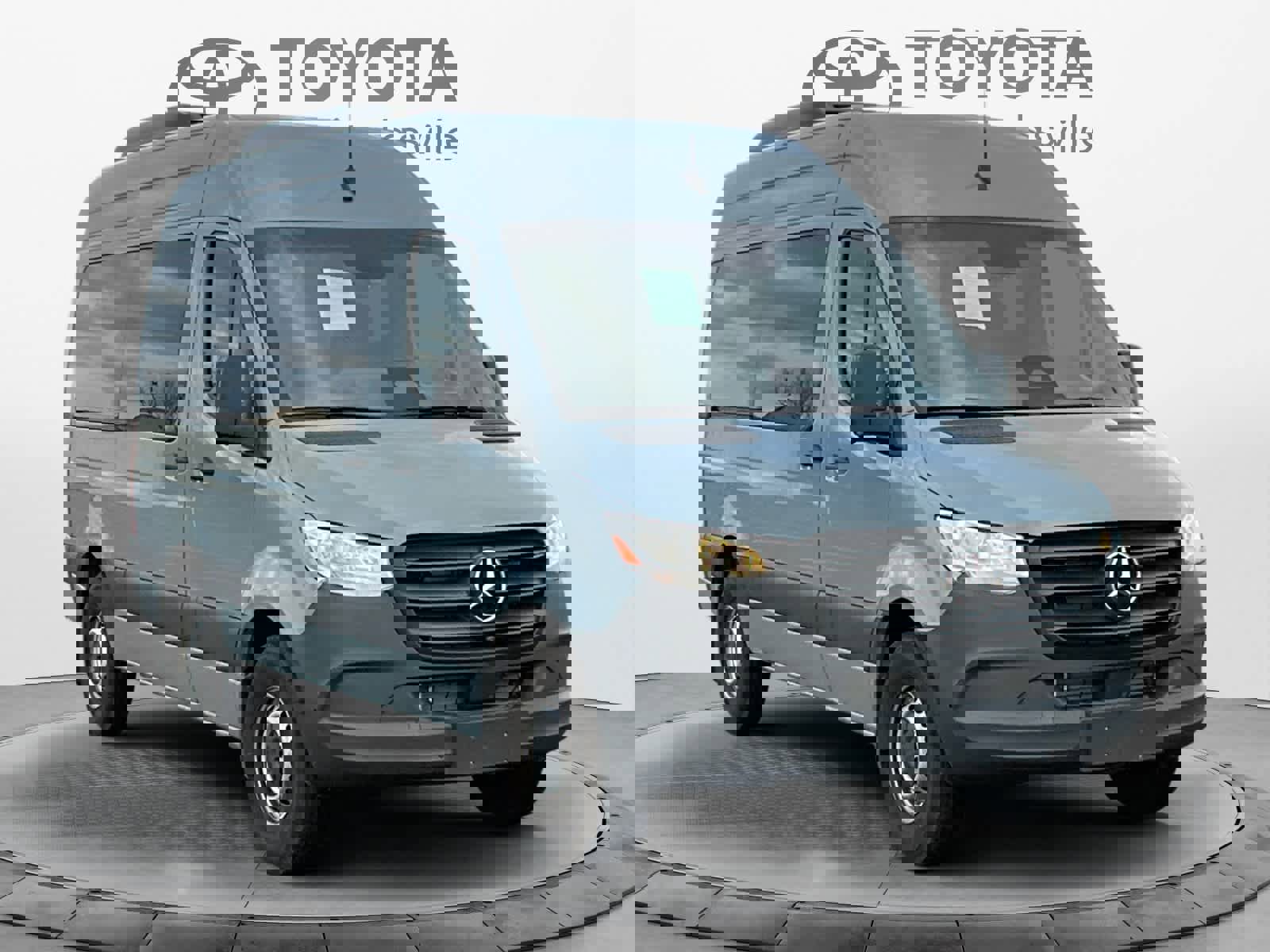 Used 2025 Mercedes-Benz Sprinter 2500 image 8