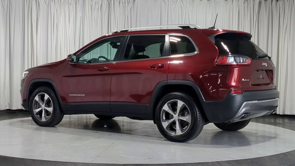 Used 2019 Jeep Cherokee Limited AWD/4WD image 8